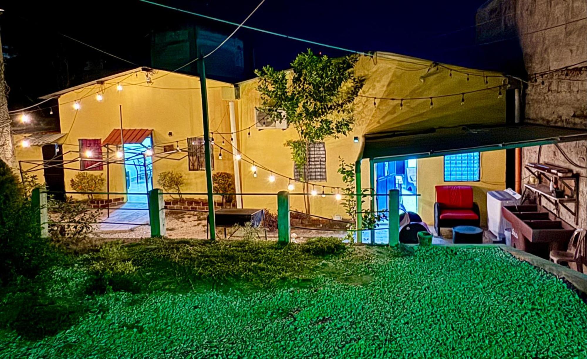 Hostal Inn 1 فلوريس المظهر الخارجي الصورة