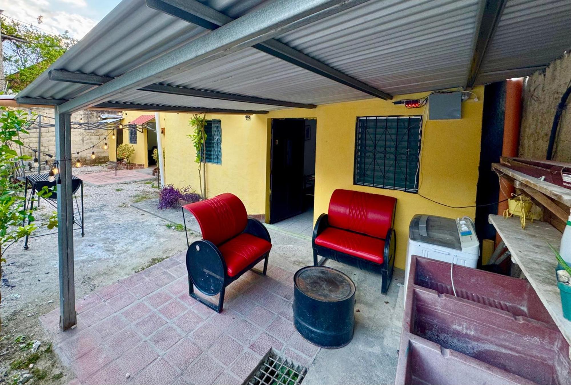 Hostal Inn 1 فلوريس المظهر الخارجي الصورة